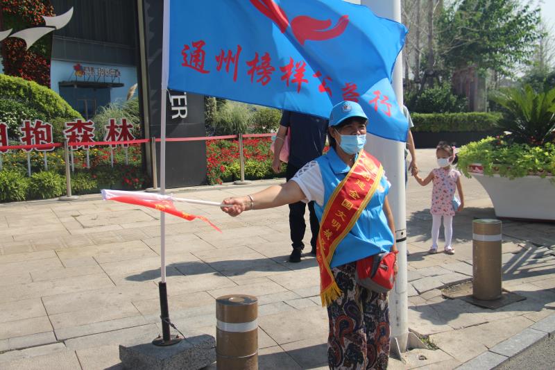 <strong>国产尤物美女操逼</strong>